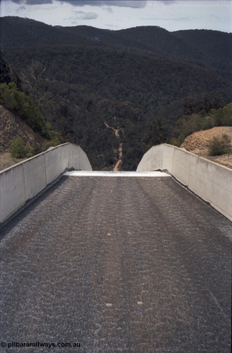 131-2-18
Thomson Dam overflowing, possibly 1992, looking down the spillway from the lookout area. [url=https://goo.gl/maps/o4ET1xcnqyr]GeoData[/url].
