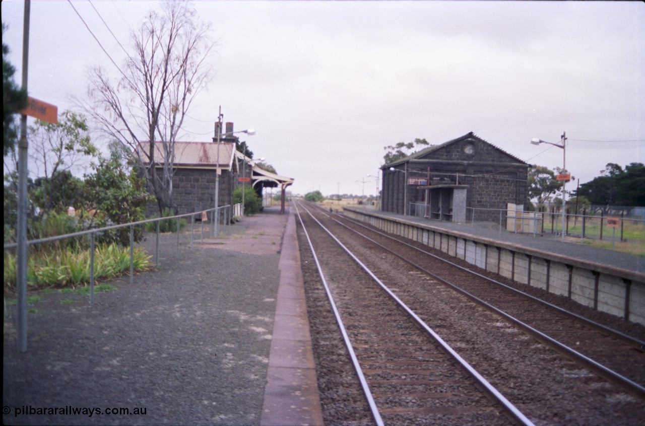 133-01
Little River station overview, looking towards Geelong, bluestone buildings.
