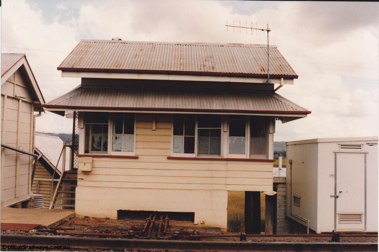 134-05
Kagaru, signal box, point rodding, track view.
