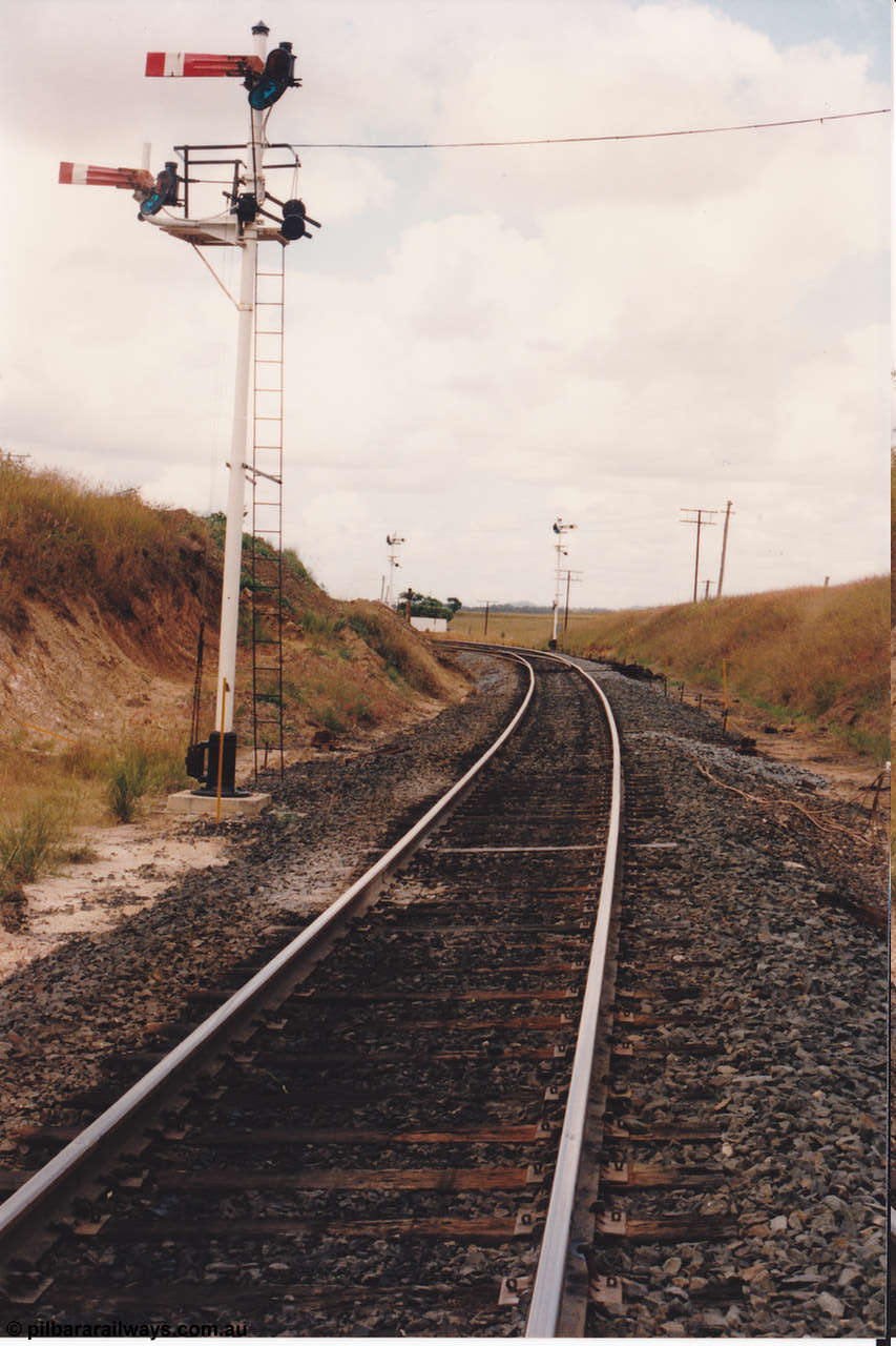 134-08
Kagaru, up arrival signal, north end of loop, looking south.
