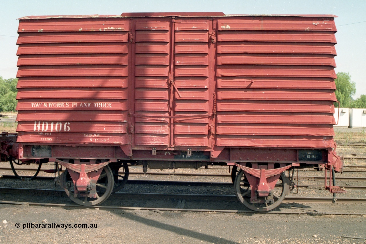 138-10
Bendigo yard, Ways and Works Plant Truck HD class four wheel waggon HD 106 (2nd). Started life as U class van U 321 built July 1889 Victorian Railways Newport Workshops, converted to HD class in December 1974.
Keywords: HD-type;HD106;U-type;U321;fixed-wheel-waggon;