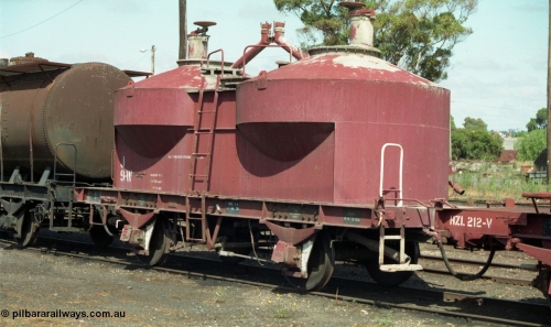 138-08
Bendigo yard, J class four wheel cement waggon J 9, built new in October 1958 as X class fixed wheel cement hopper, recoded to J class in 1963.
Keywords: J-type;J9;X-type;fixed-wheel-waggon;