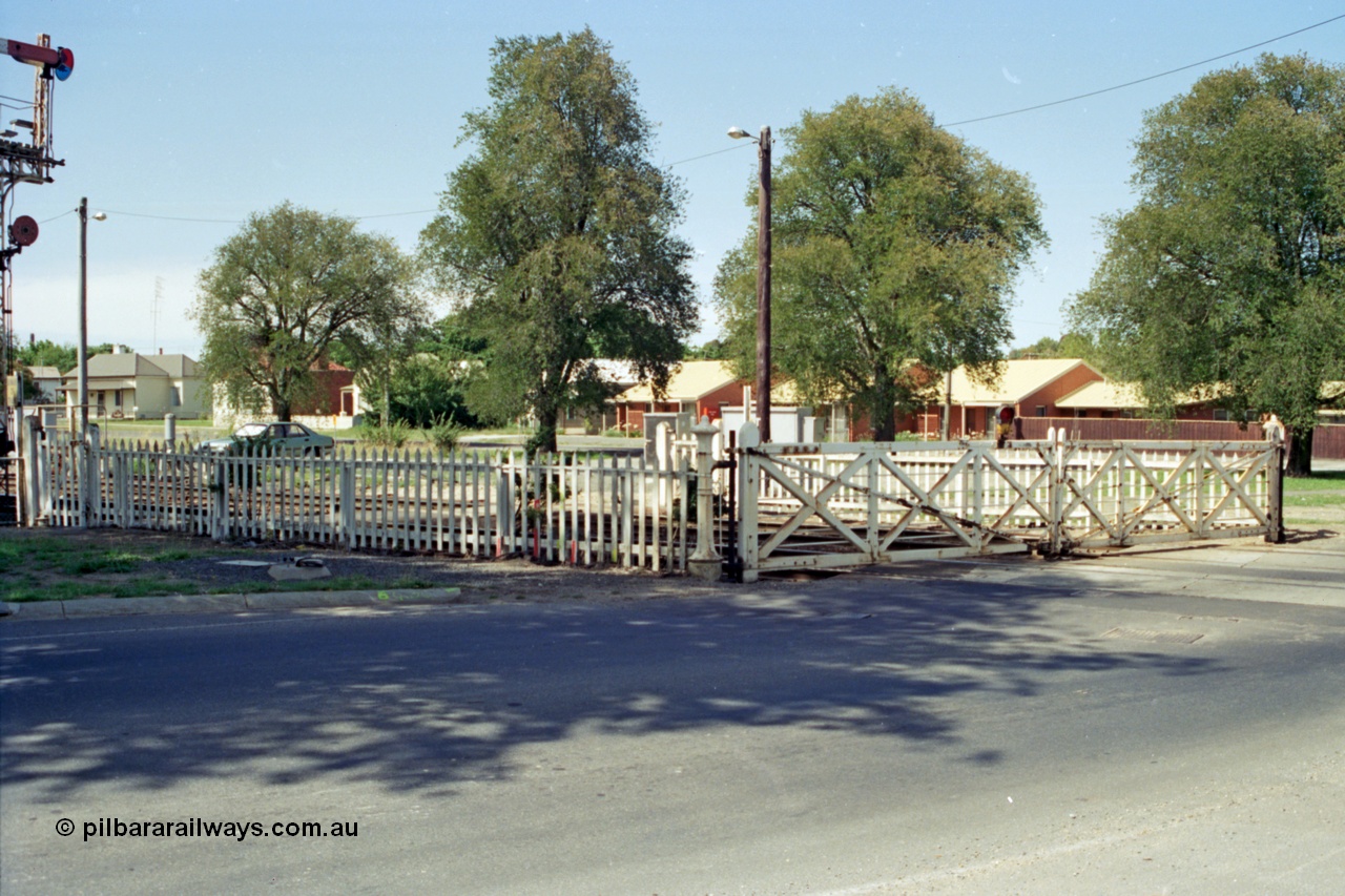 140-1-22
Ballarat North or C Signal Box, view of the interlocked gates for the Macarthur Street grade crossing, looking west.
