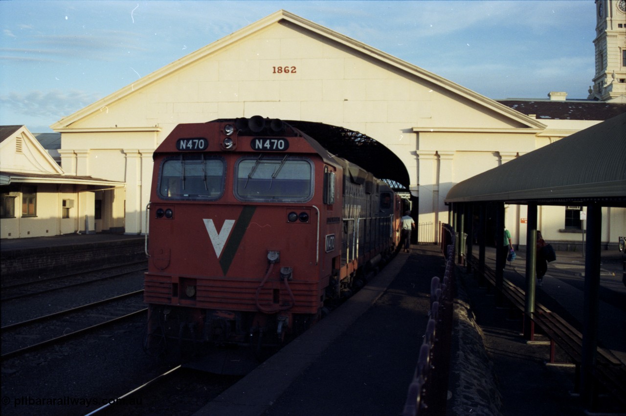 140-2-12
Ballarat station, V/Line broad gauge N class N 470 'City of Wangaratta' Clyde Engineering EMD model JT22HC-2 serial 86-1199 has arrived at Ballarat Station with a down passenger train.
Keywords: N-class;N470;Clyde-Engineering-Somerton-Victoria;EMD;JT22HC-2;86-1199;