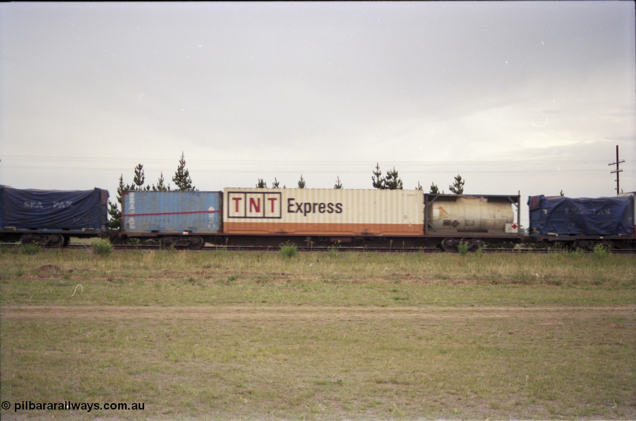 140-2-18
Deer Park West, 80 foot container waggon on Adelaide bound goods.
