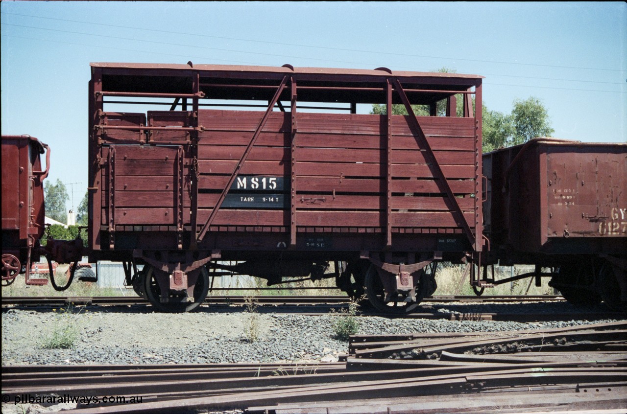 146-19
Seymour, preserved broad gauge Victorian Railways M type four wheel cattle waggon M 815, side view. Built new in March 1953 at Newport Workshops.
Keywords: M-type;M815;