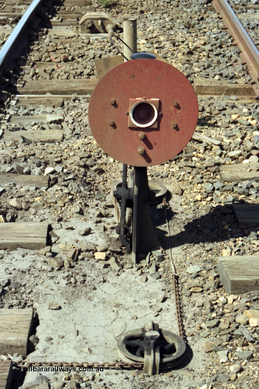 149-17
Bacchus Marsh Ground Dwarf Signal 8, front view, shows chain and pulley, this was for moves from No.3 A Road to Post 9B.
