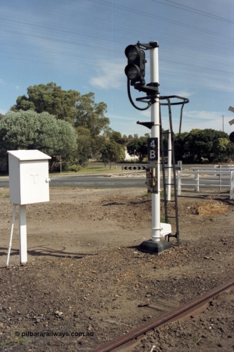 149-21
Bacchus Marsh, Dwarf Signal Post 9B, but numbered as 4B provides access to Siding 'B' the former Maddingley Brown Coal Siding across the grade crossing of Maddingley Rd.
