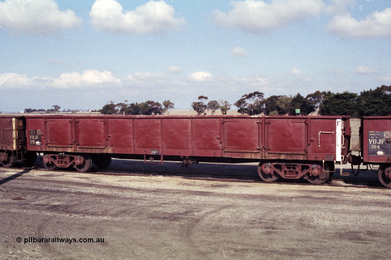 151-07
Gheringhap, broad gauge V/Line VOJF class bogie open gypsum waggon VOJF 3 with VOJF 28 in B Sidings awaiting unloading. The VOJF type waggons were conversions from ELF/ELX types, not much more is known on the histories.
Keywords: VOJF-type;VOJF3;