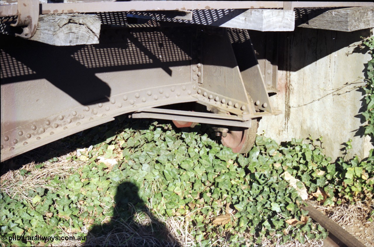 153-1-14
Bacchus Marsh turntable pit, shows frame and bogie wheels.
