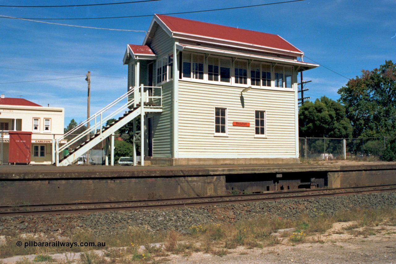 153-2-22
Beaufort station platform redundant elevated signal box looking from former yard.
