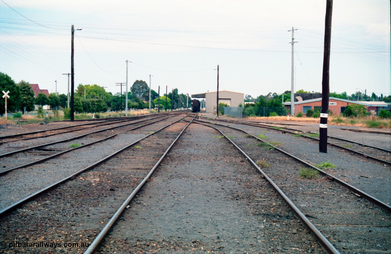 156-16
Shepparton station yard overview looking south between No.3 and 4 Roads, sidings at far left are the former Weighbridge Sidings.
