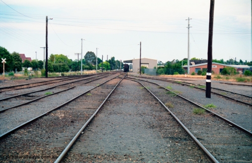 156-16
Shepparton station yard overview looking south between No.3 and 4 Roads, sidings at far left are the former Weighbridge Sidings.
