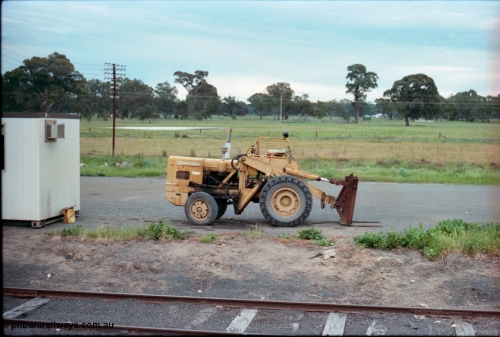 161-25
Tocumwal, sleeper loading forklift contraption.
