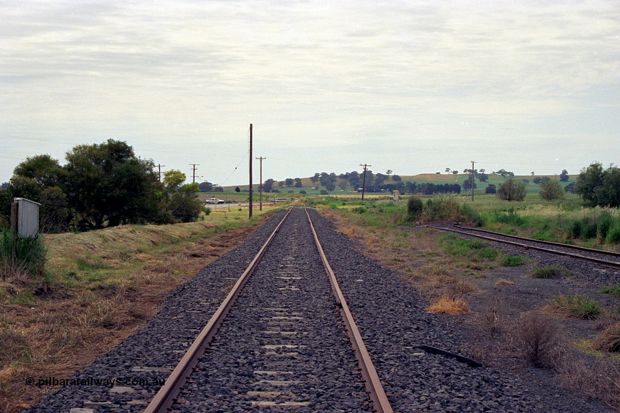 170-04
Dookie, yard view looking towards the closed line to Katamatite, silo siding on the right.
