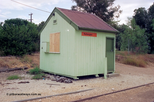 170-24
Rutherglen, Victorian Railways portable station building, station building is located to the right of this and under the care of the local Lions.
