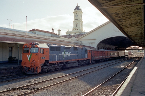 171-19
Ballarat station, clock tower, V/Line broad gauge N class N 457 'City of Mildura' Clyde Engineering EMD model JT22HC-2 serial 85-1225 with D van and N set sitting at platform with an Up passenger train.
Keywords: N-class;N457;Clyde-Engineering-Somerton-Victoria;EMD;JT22HC-2;85-1225;