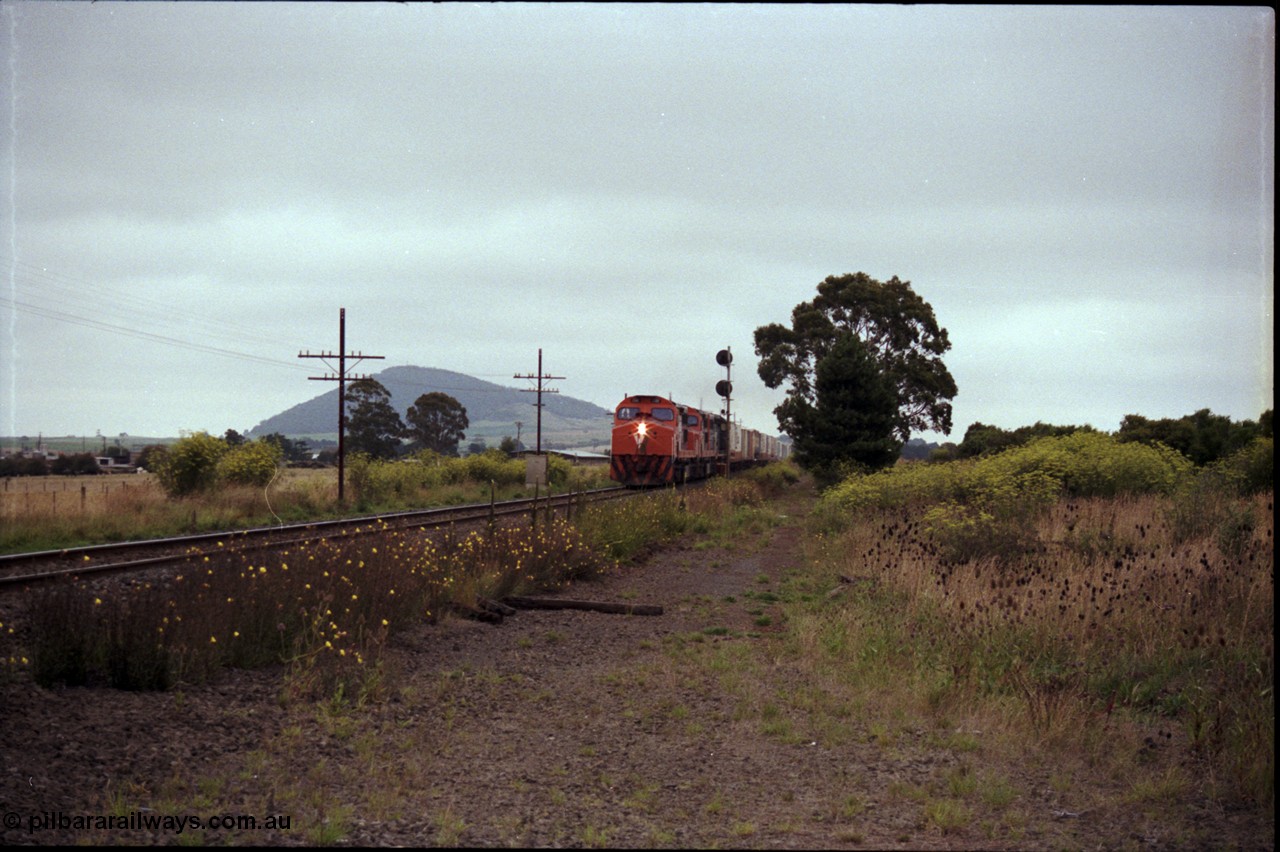 172-12
Bungaree Loop, broad gauge V/Line C classes C 502 Clyde Engineering EMD model GT26C serial 76-825, C 506 serial 76-829 and C 509 serial 76-832, up Adelaide goods train 9150.
Keywords: C-class;C502;Clyde-Engineering-Rosewater-SA;EMD;GT26C;76-825;