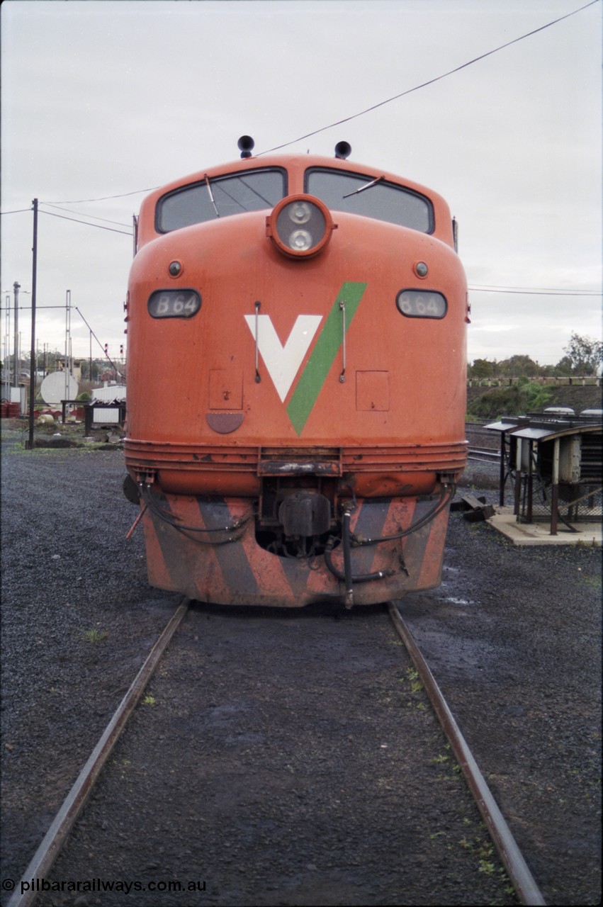 183-10
Seymour loco depot, broad gauge V/Line B class locomotive B 64 Clyde Engineering EMD model ML2 serial ML2-5, cab front view.
Keywords: B-class;B64;Clyde-Engineering-Granville-NSW;EMD;ML2;ML2-5;bulldog;