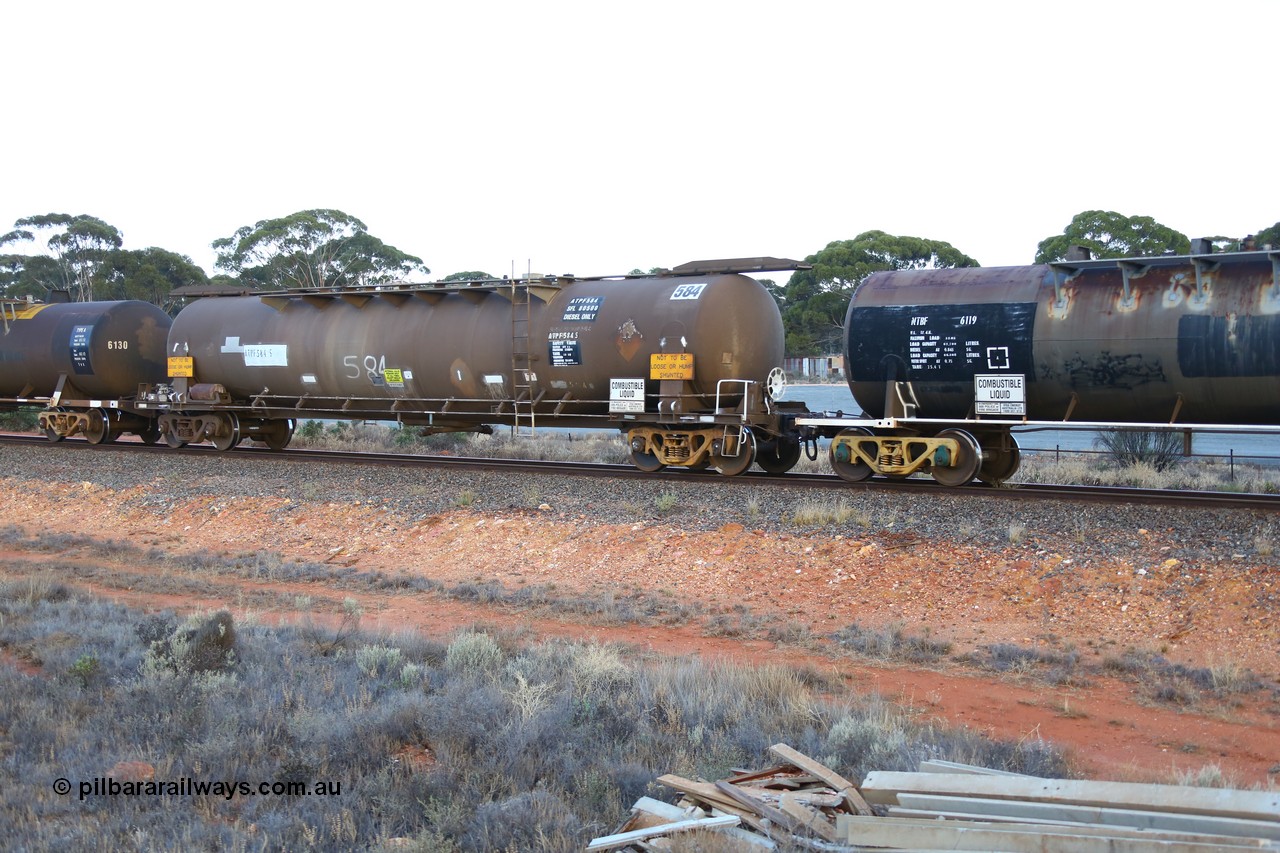 161116 5560
Binduli, empty Shell fuel train 4443, tank waggon ATPF 584, built by Westrail Midland Workshops 1980 for Shell as WJP type, 80.66 kL one compartment one dome, fitted with type F InterLock couplers and still with access ladder.
Keywords: ATPF-type;ATPF584;Westrail-Midland-WS;WJP-type;