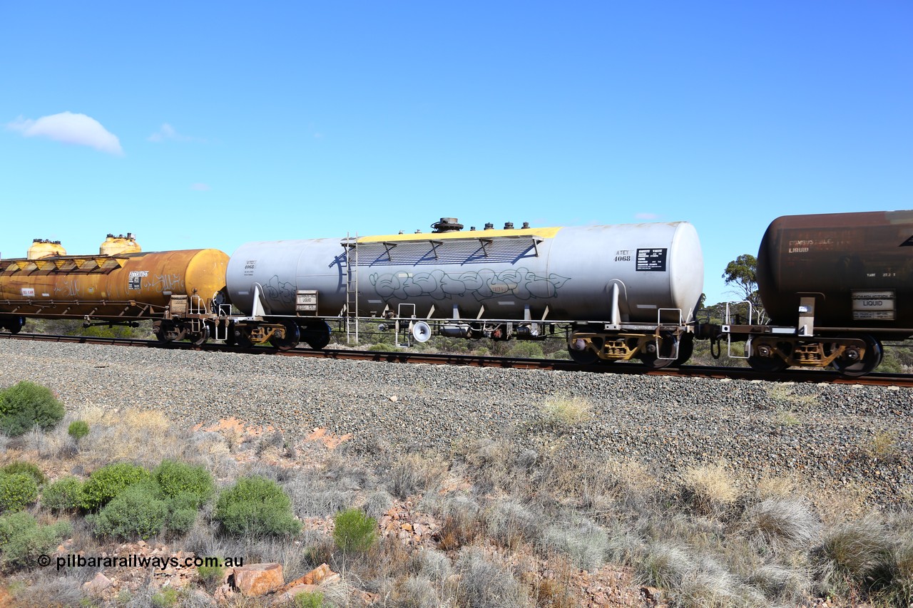 161111 2480
Binduli, Kalgoorlie Freighter train 5025, ATEY 4068 diesel fuel tank waggon, former NTAF in service for BP Oil, former AMPOL tank.
Keywords: ATEY-type;ATEY4068;NTAF-type;WTEY-type;