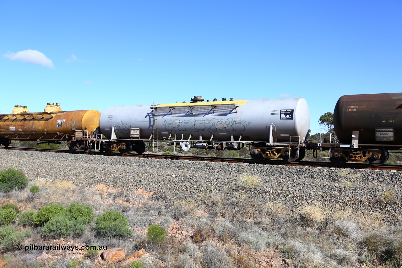 161111 2480
Binduli, Kalgoorlie Freighter train 5025, ATEY 4068 diesel fuel tank waggon, former NTAF in service for BP Oil, former AMPOL tank.
Keywords: ATEY-type;ATEY4068;NTAF-type;