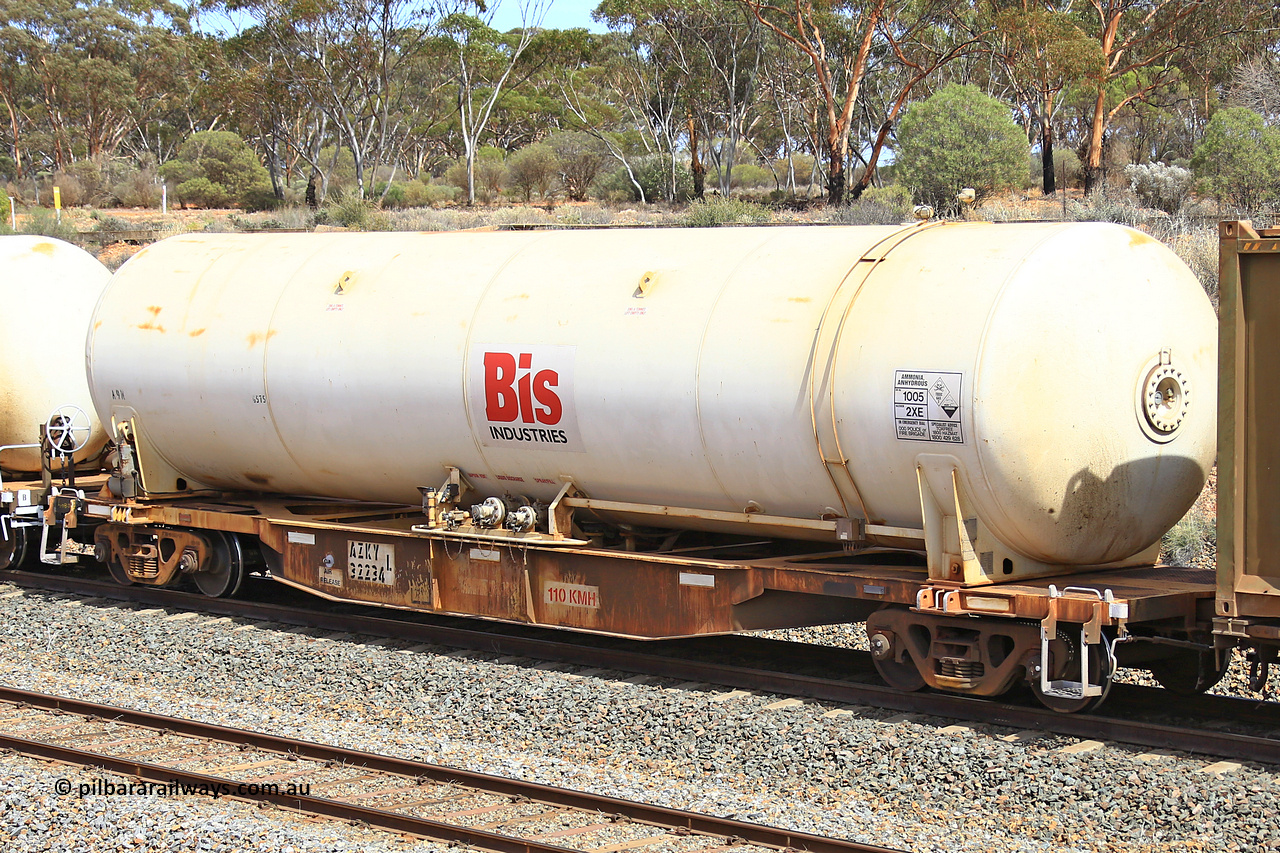 231020 8263
Binduli, 5029 Malcolm Freighter, AZKY type anhydrous ammonia tank waggon AZKY 32234, one of twelve built by Goninan WA in 1998 as class WQK for Murrin Murrin traffic, fitted with Bis INDUSTRIES anhydrous ammonia tank A9N.
Keywords: AZKY-type;AZKY32234;Goninan-WA;WQK-type;