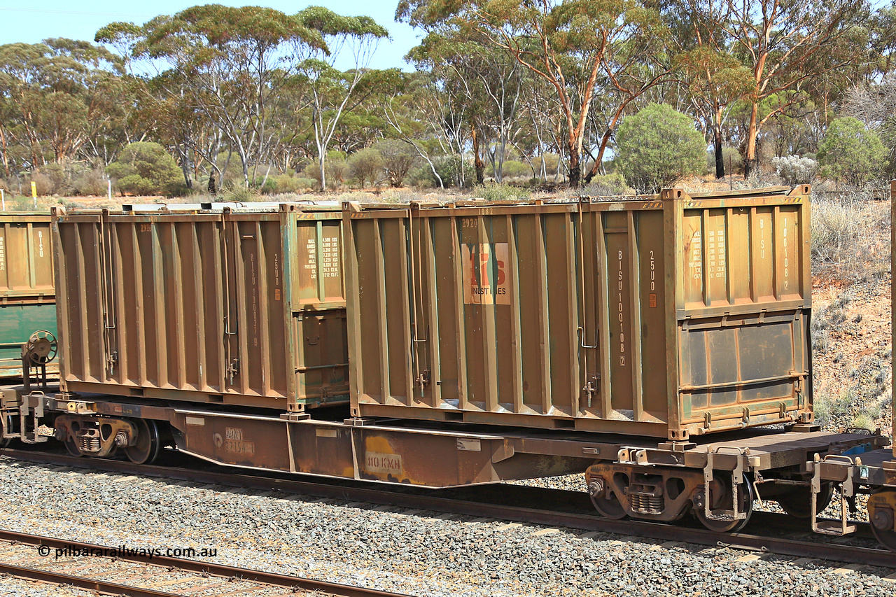 231020 8281
Binduli, 5029 Malcolm Freighter, AQNY type container waggon AQNY 32154 one of sixty two waggons built by Goninan WA in 1998 as WQN type for Murrin Murrin container traffic with a two Bis Industries hard-top 25U0 type sulphur container BISU 100108 and undecorated BISU 100037.
Keywords: AQNY-type;AQNY32154;Goninan-WA;WQN-type;