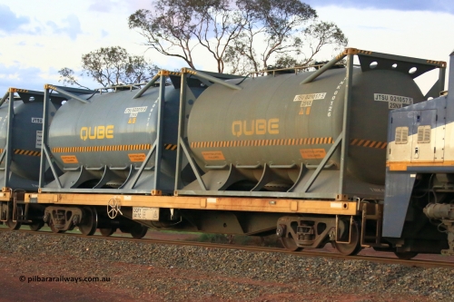 240328 3210
Lamington, on the outskirts of Kalgoorlie, 5472 nickel train from Leonora with Watco DQFY type container waggon DQFY 0417, Watco purchased twenty-nine CQFY waggons from CFCLA which were modified from Comeng NSW built BDX open waggons by ANI-Bradken NSW in 2001, carrying position 1 JTSU 021057[5] 20' 25NX type tank for Qube TNK00126, position 2 JTSU 023070[9] 20' 25NX type tank for Qube TNK00174. March 28, 2024.
Keywords: DQFY-type;DQFY0417;ANI-Bradken-NSW;CQFY-type;Comeng-NSW;BDX-type;