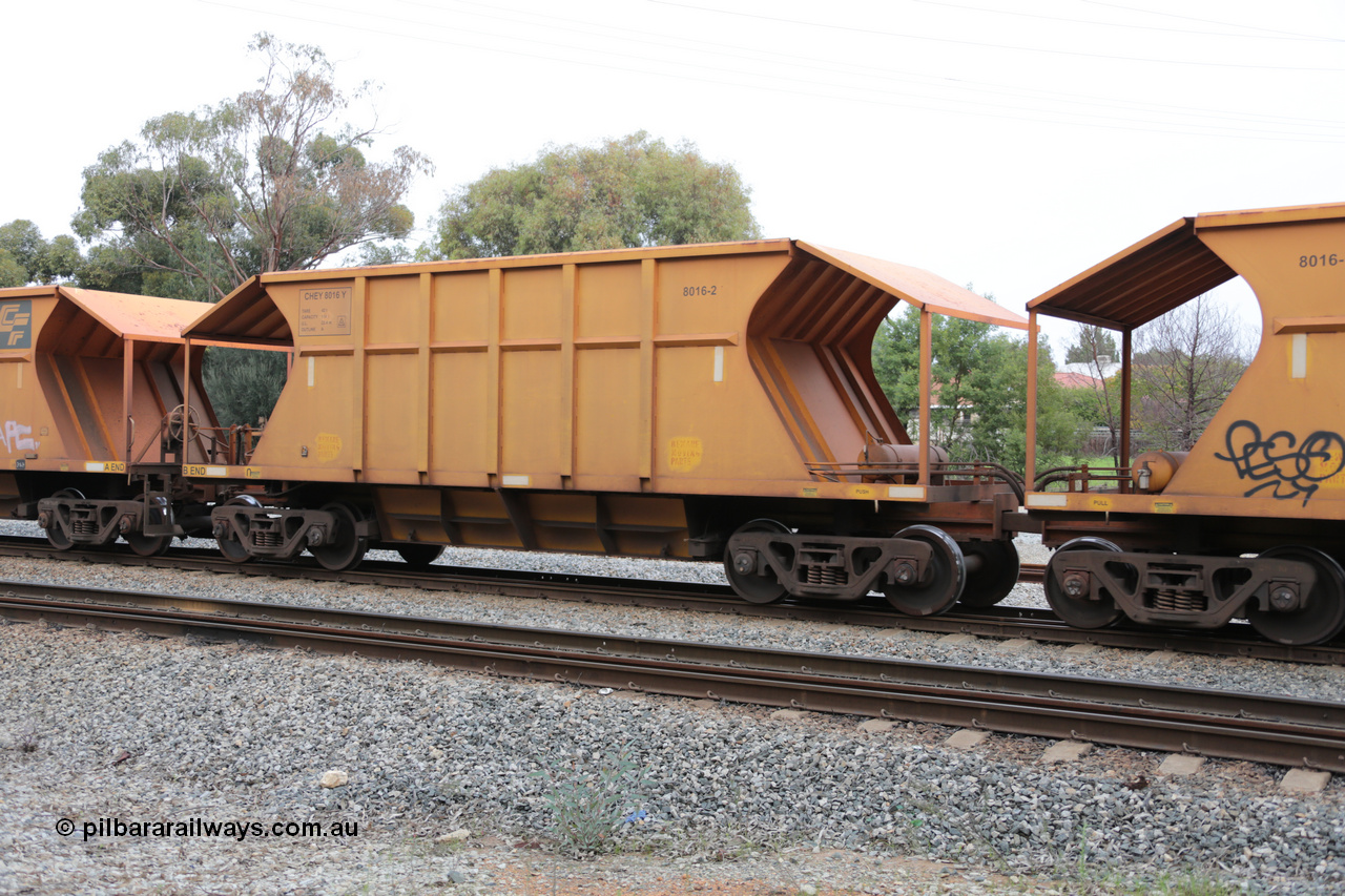 140601 4456
Woodbridge, empty Carina bound iron ore train #1035, CFCLA leased CHEY type waggon CHEY 8016-2 part of a pair of 120 sets built by Bluebird Rail Operations SA in 2011-12. 1st June 2014.
Keywords: CHEY-type;CHEY8016;Bluebird-Rail-Operations-SA;2011/120-16;