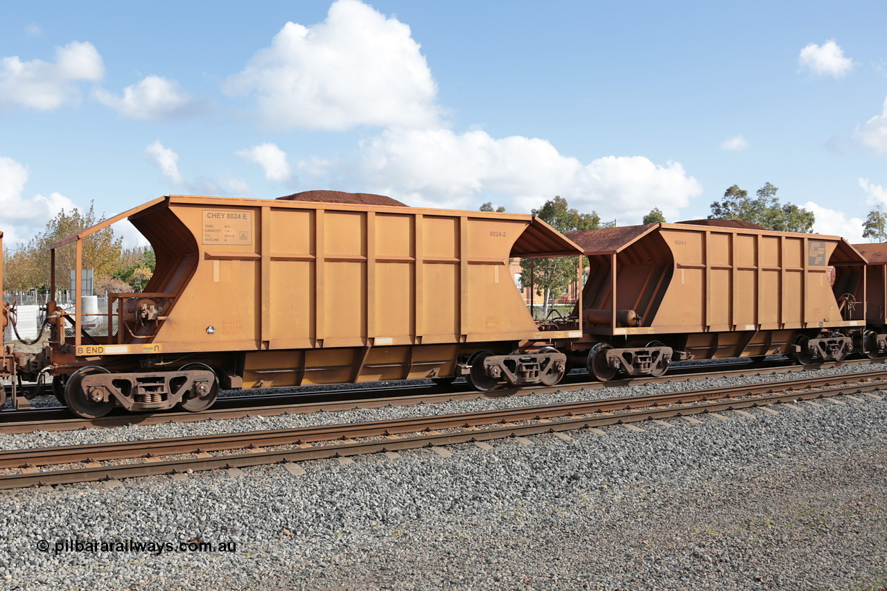 140601 4608
Midland, loaded iron ore train #1030 heading to Kwinana, CFCLA leased CHEY type waggon CHEY 8024 one pair of 120 bar coupled pairs built by Bluebird Rail Operations SA in 2011-12. 1st June 2014.
Keywords: CHEY-type;CHEY8024;Bluebird-Rail-Operations-SA;2011/120-24;