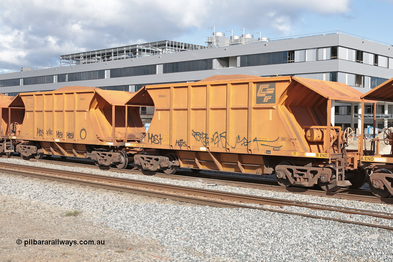 140601 4620
Midland, loaded iron ore train #1030 heading to Kwinana, CFCLA leased CHEY type waggon CHEY 8048 one pair of 120 bar coupled pairs built by Bluebird Rail Operations SA in 2011-12. 1st June 2014.
Keywords: CHEY-type;CHEY8048;Bluebird-Rail-Operations-SA;2011/120-48;