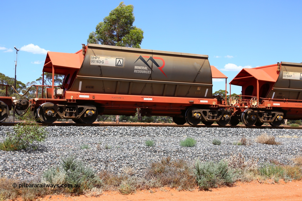 190107 0594
Binduli, on empty Mineral Resources Ltd iron ore train service from Esperance to Koolyanobbing 2034 with MRL's MHPY type iron ore waggon MHPY 00163 built by CSR Yangtze Co China serial 2014/382-163 in 2014 as a batch of 382 units, these bottom discharge hopper waggons are operated in 'married' pairs.
Keywords: MHPY-type;MHPY00163;2014/382-163;CSR-Yangtze-Co-China;