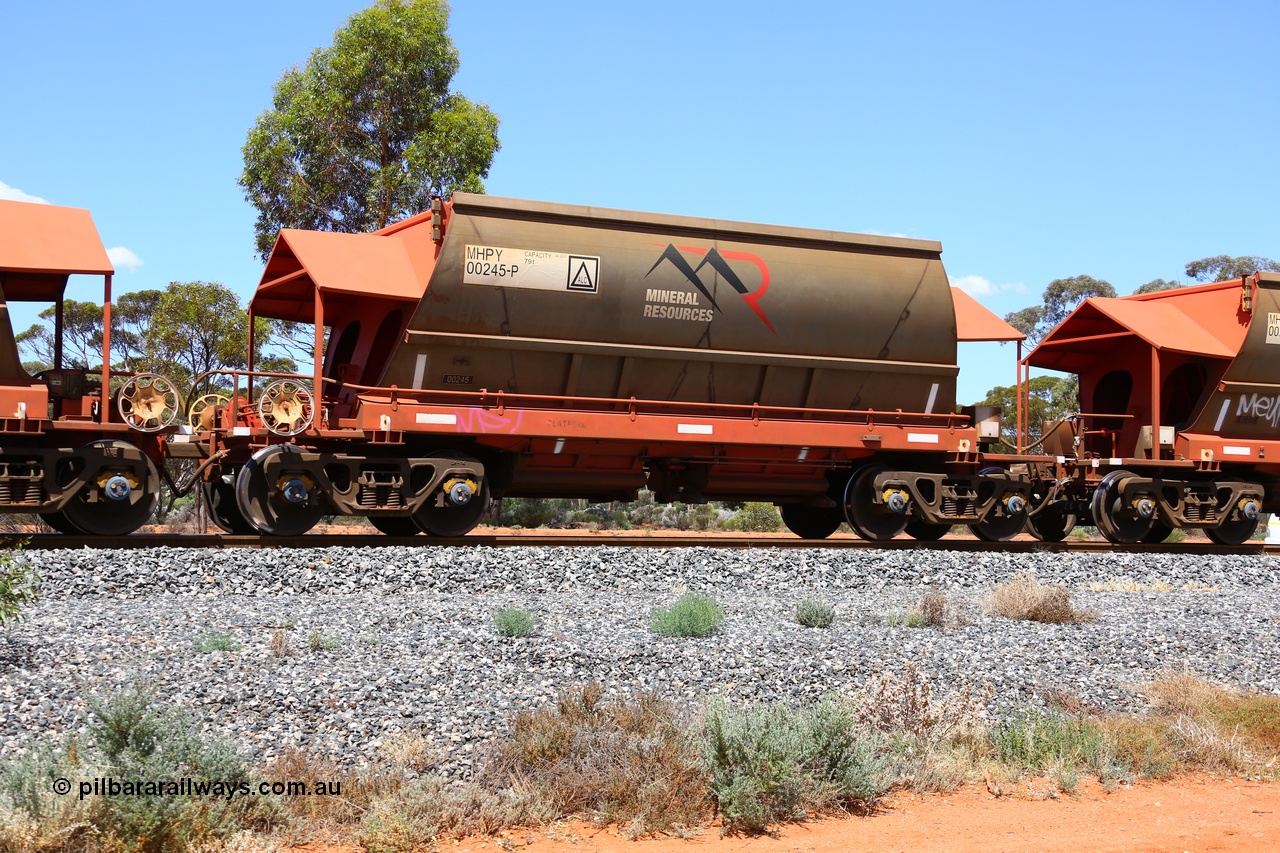 190107 0615
Binduli, on empty Mineral Resources Ltd iron ore train service from Esperance to Koolyanobbing 2034 with MRL's MHPY type iron ore waggon MHPY 00245 built by CSR Yangtze Co China serial 2014/382-245 in 2014 as a batch of 382 units, these bottom discharge hopper waggons are operated in 'married' pairs.
Keywords: MHPY-type;MHPY00245;2014/382-245;CSR-Yangtze-Rolling-Stock-Co-China;