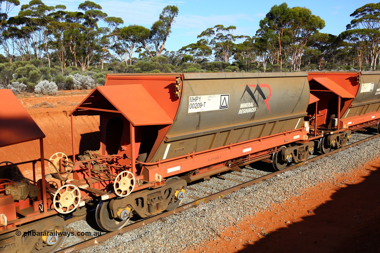 190109 1620
Binduli, Mineral Resources Ltd empty iron ore train 4030 with MRL's MHPY type iron ore waggon MHPY 00209 built by CSR Yangtze Co China serial 2014/382-209 in 2014 as a batch of 382 units, these bottom discharge hopper waggons are operated in 'married' pairs.
Keywords: MHPY-type;MHPY00209;2014/382-209;CSR-Yangtze-Rolling-Stock-Co-China;