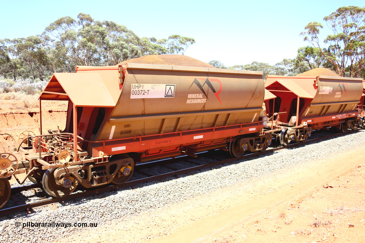190129 4342
Binduli, on Mineral Resources Ltd loaded iron ore train service from Koolyanobbing to Esperance #3033 with MRL's MHPY type iron ore waggon MHPY 00372 built by CSR Yangtze Co China serial 2014/382-372 in 2014 as a batch of 382 units, these bottom discharge hopper waggons are operated in 'married' pairs.
Keywords: MHPY-type;MHPY00372;2014/382-372;CSR-Yangtze-Co-China;