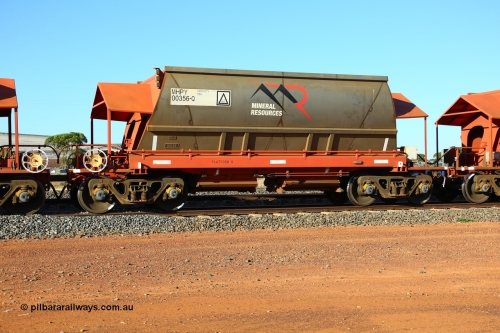 190107 0445
Parkeston, Mineral Resources Ltd MHPY type iron ore waggon MHPY 00356 built by CSR Yangtze Co China in 2014 as a batch of 382 units, these bottom discharge hopper waggons are operated in 'married' pairs.
Keywords: MHPY-type;MHPY00356;2014/382-356;CSR-Yangtze-Rolling-Stock-Co-China;