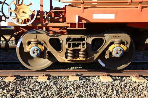 190107 0450
Parkeston, Mineral Resources Ltd bogie on MHPY type iron ore waggon MHPY 00013 built by CSR Yangtze Co China in 2014 as a batch of 382 units, these bottom discharge hopper waggons are operated in 'married' pairs.
Keywords: MHPY-type;MHPY00013;2014/382-13;CSR-Yangtze-Rolling-Stock-Co-China;