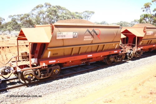 190129 4283
Binduli, on Mineral Resources Ltd loaded iron ore train service from Koolyanobbing to Esperance #3033 with MRL's MHPY type iron ore waggon MHPY 00102 built by CSR Yangtze Co China serial 2014/382-102 in 2014 as a batch of 382 units, these bottom discharge hopper waggons are operated in 'married' pairs.
Keywords: MHPY-type;MHPY00102;2014/382-102;CSR-Yangtze-Co-China;