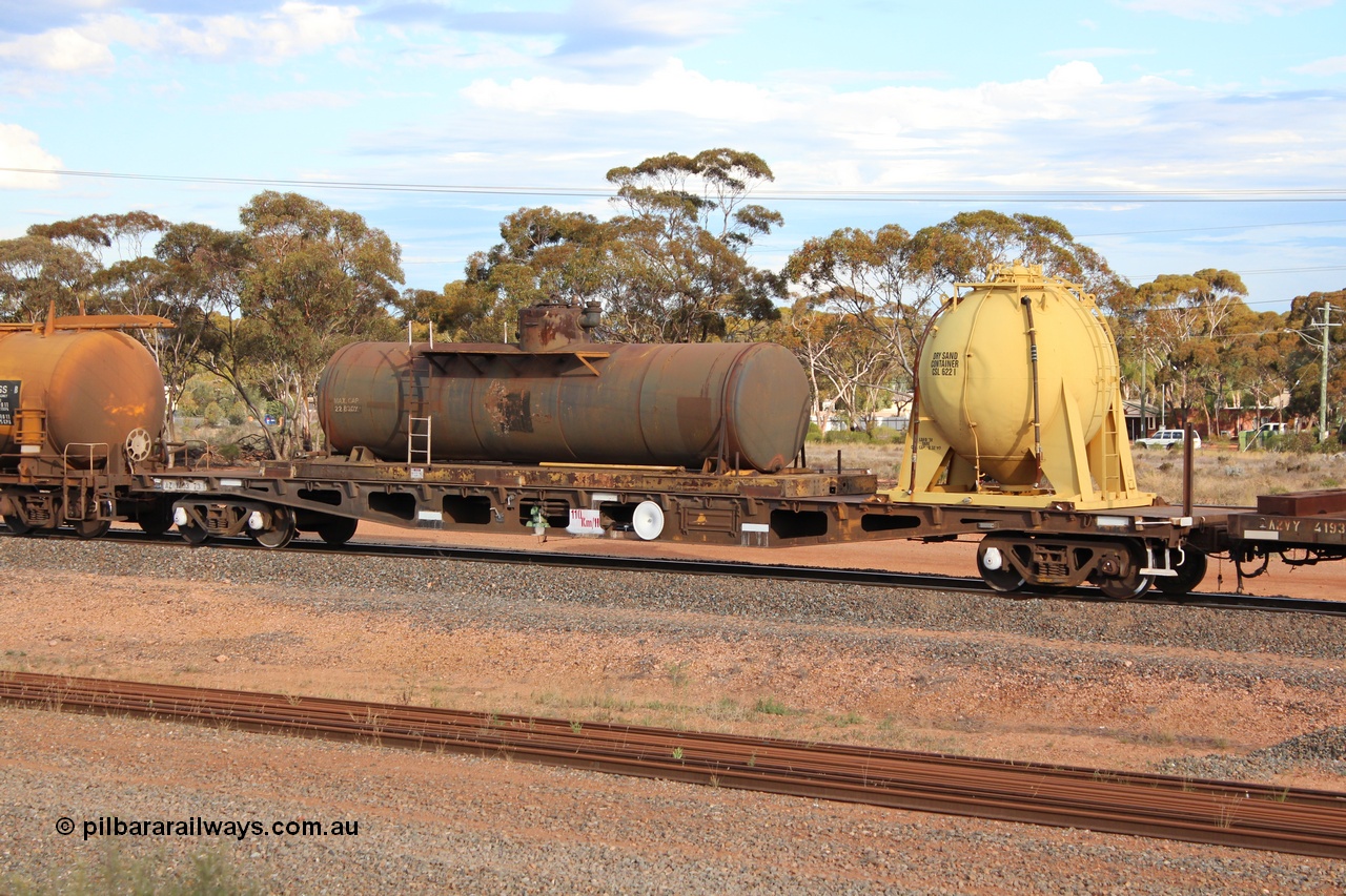 131024 IMG 0654
West Kalgoorlie, AZWY 30373 'Sputnik' loco oil and sand waggon, originally built as an WFX type flat waggon by Tomlinson Steel in a batch of one hundred and sixty one in 1969-70. Recoded to WQCX type in 1980 and to WSP type waste oil and sand waggon in 1986. Peter Donaghy image.
Keywords: Peter-D-Image;AZWY-type;AZWY30373;Tomlinson-Steel-WA;WFX-type;WQCX-type;WSP-type;