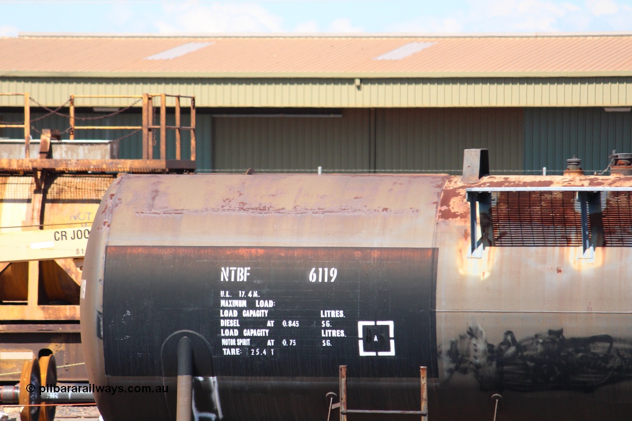 140406 IMG 1939
West Kalgoorlie, NTBF 6119 fuel tank waggon detail image, originally built by Comeng NSW in 1975 as SCA type SCA 270 69000 litre bitumen tank waggon for Shell NSW, diesel capacity of 62700 litres. Peter Donaghy image.
Keywords: Peter-D-Image;NTBF-type;NTBF6119;Comeng-NSW;SCA-type;SCA270;