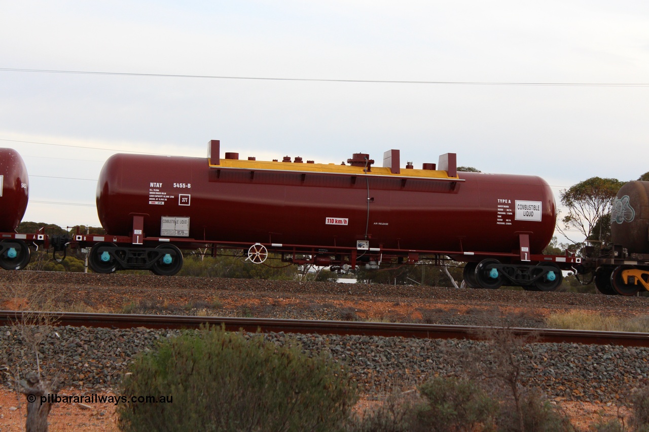 141028 IMG 3275
West Kalgoorlie, NTAY type fuel tank waggon NTAY 5455 with 62,000 litre capacity for BP. Refurbished by Gemco WA in June 2014 from ex Mobil Oil NTAF type tank waggon NTAF 5455. In BP Oil ownership. I think this is an Indeng Qld built NTAF 455 the final of seven such tanks built for Mobil of NSW in 1981. Peter Donaghy image.
Keywords: Peter-D-Image;NTAY-type;NTAY5455;NTAF-type;Indeng-Qld;NTAF455;