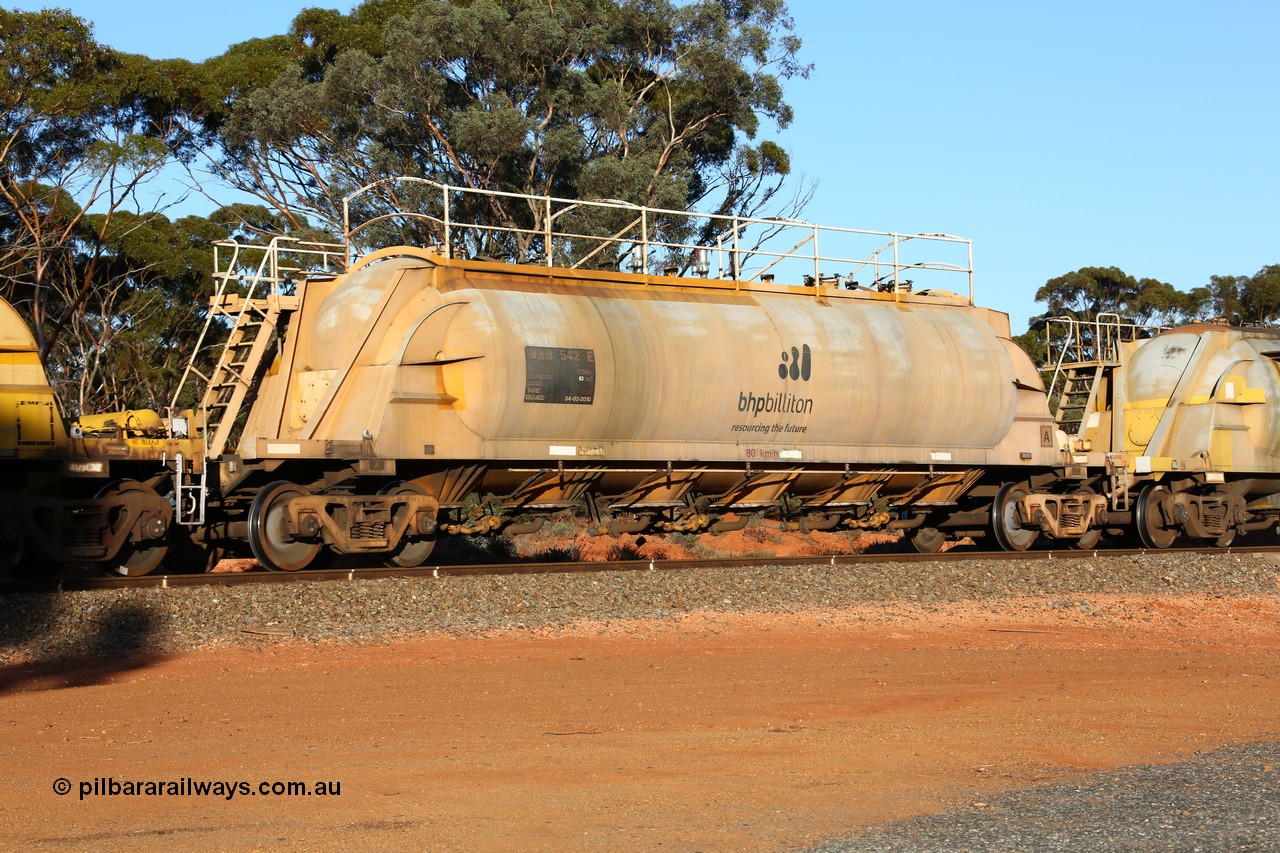 160523 3584
Binduli, nickel concentrate train 2438, WNB type pneumatic discharge nickel concentrate waggon WNB 542, one of six built by Bluebird Rail Services SA in 2010 for BHP Billiton.
Keywords: WNB-type;WNB542;Bluebird-Rail-Operations-SA;