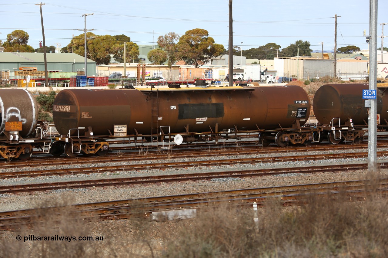 160531 9623
West Kalgoorlie, diesel fuel tanker ATDY 4619, ex NSW NTAF AMPOL tank, now in service with BP Oil, capacity of 67000 litres.
Keywords: ATDY-type;ATDY4619;NTAF-type;WTDY-type;