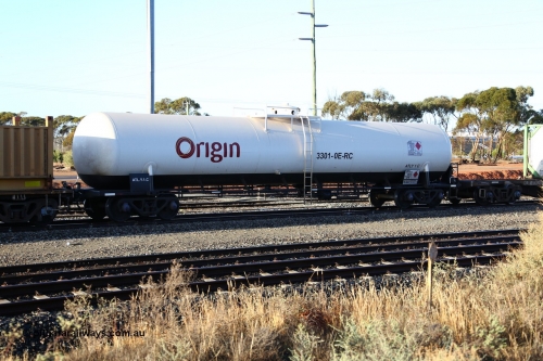 160522 2041
West Kalgoorlie, ATLY 1 Origin LPG tank waggon. Built as Tg type gas tank waggon by Comeng NSW as Tg 1 in Oct 1968 for South Australian Railways, to Victorian Railways in 1979 as TWF 10, then recoded to VTGX, then back to AN in 1988 as ATLX.
Keywords: ATLY-type;ATLY1;Comeng-NSW;Tg-type;Tg1;TWF-type;TWF10;VTGX-type;VTGX10;ATLX-type;