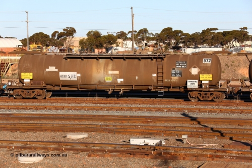 160601 10079
West Kalgoorlie, diesel fuel tanker ATPF 572, Shell Fleet No. TR707, built by WAGR Midland Workshops in 1974 for Shell, capacity of 80500 litres.
Keywords: ATPF-type;ATPF572;WAGR-Midland-WS;WJP-type;
