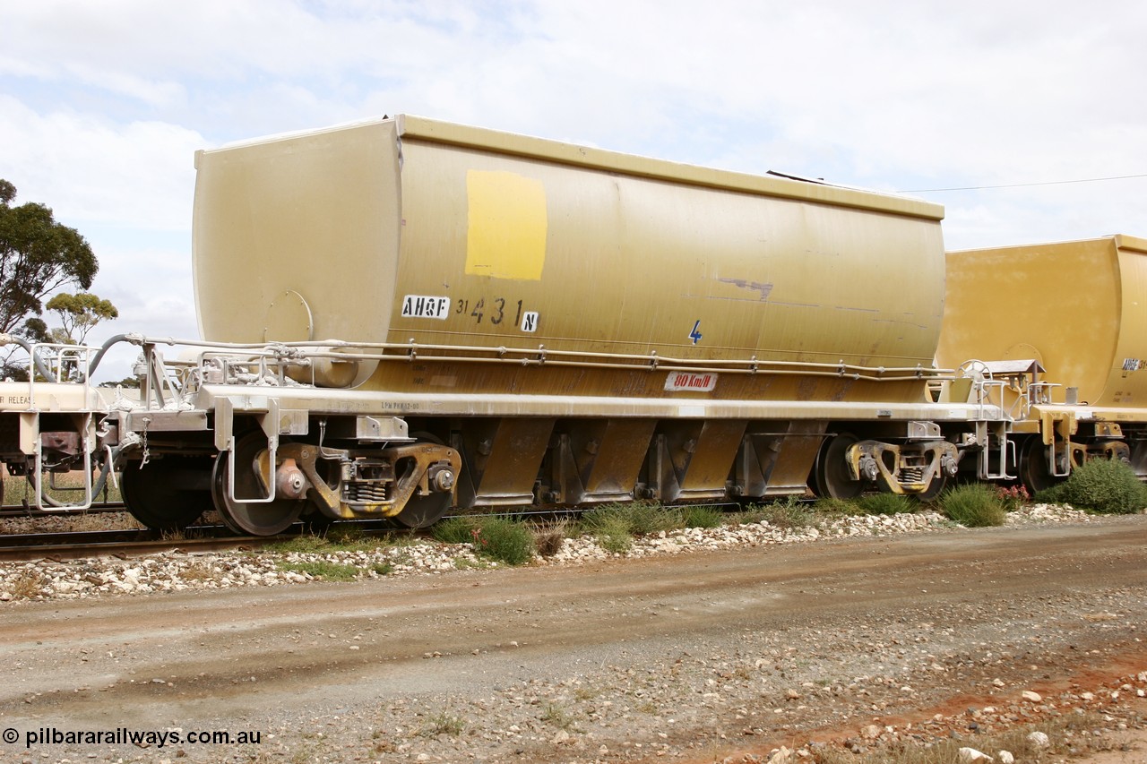 051101 6417
Parkeston, AHQF 31431 seen here in Loongana Limestone service, originally built by Goninan WA for Western Quarries as a batch of twenty coded WHA type in 1995. Purchased by Westrail in 1998.
Keywords: AHQF-type;AHQF31431;Goninan-WA;WHA-type;