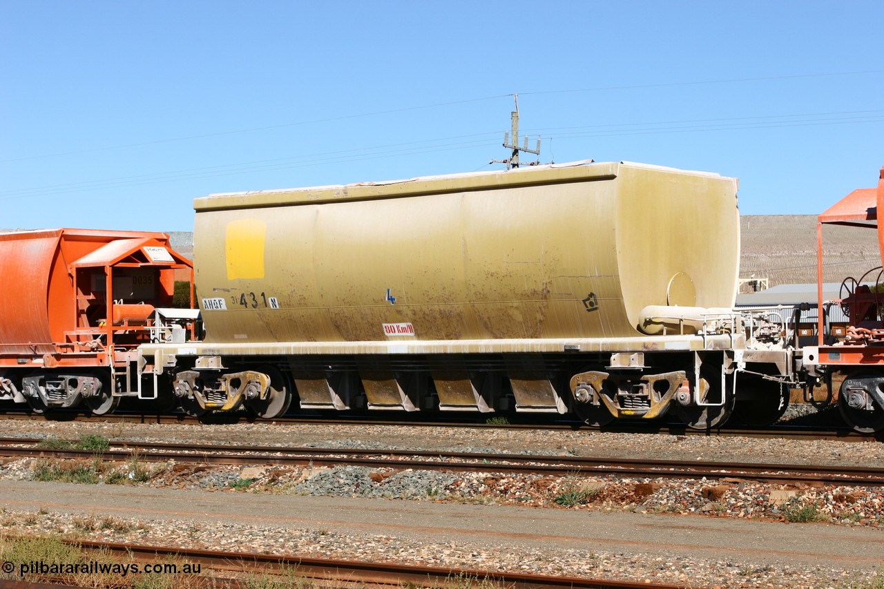 060530 4916
Parkeston, AHQF 31431 seen here in Loongana Limestone service, originally built by Goninan WA for Western Quarries as a batch of twenty coded WHA type in 1995. Purchased by Westrail in 1998.
Keywords: AHQF-type;AHQF31431;Goninan-WA;WHA-type;