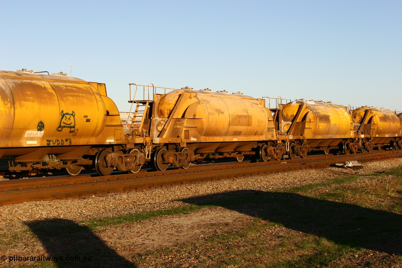 060603 5239
Midland, WNA 31152, one of twelve built by WAGR Midland Workshops in 1974 as WNA type pneumatic discharge nickel concentrate waggon, WAGR built and owned copies of the AE Goodwin built WN waggons for WMC. 
Keywords: WNA-type;WNA31152;WAGR-Midland-WS;