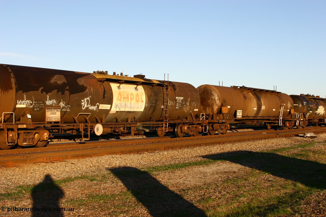 060603 5261 WTEY4726W
Midland, WTEY 4726 diesel fuel tank waggon, former NTAF in service for Caltex, former AMPOL tank, coded WTEF when arrived in WA in 1995.
Keywords: WTEY-type;WTEY4726;NTAF-type;